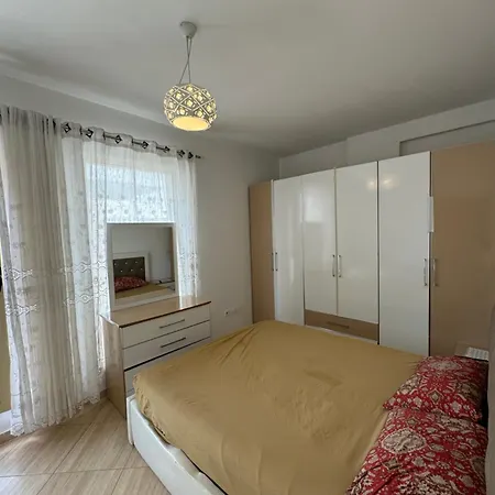 Lions Gate 7 * Durrës